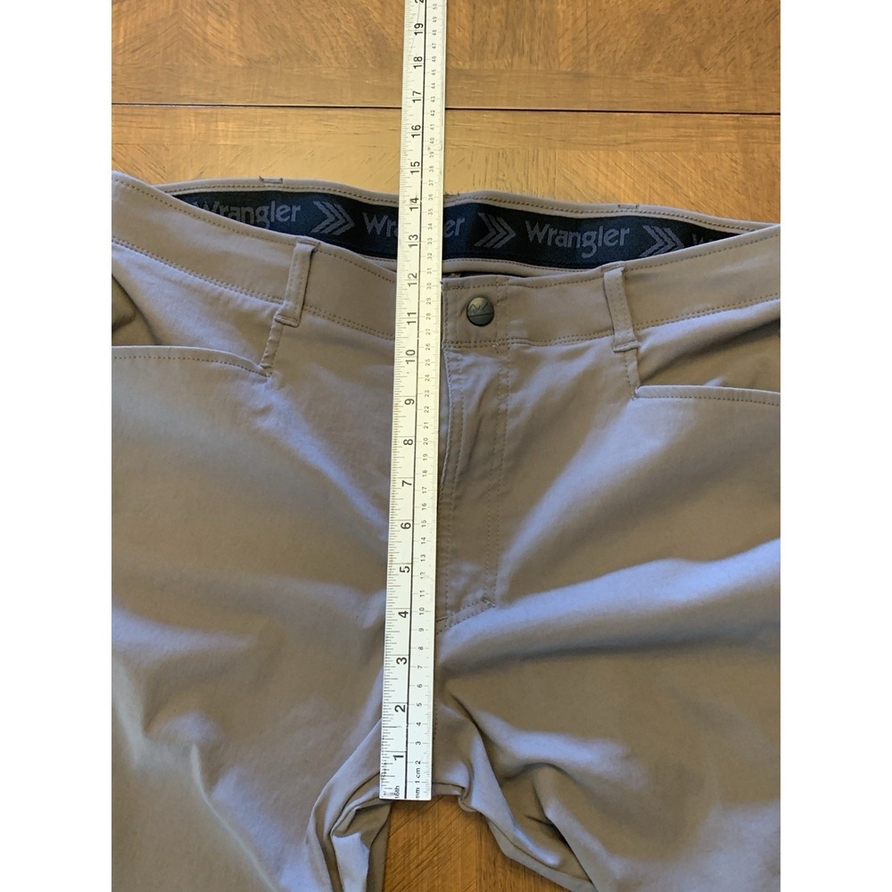 Wrangler Outdoor Summer Hiking Pants 36x29.5 Men's Tan Stretch Cargo Care 307 - Picture 14 of 16